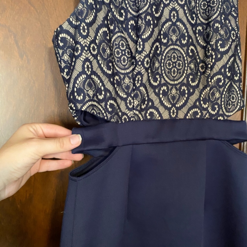 Dress - Picture 2 of 3